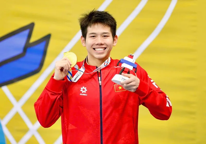 nguyen quang thuan boi loi