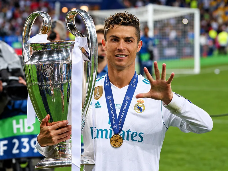 Cristiano Ronaldo có 5 danh hiệu Champions League và khả năng ghi bàn nổi bật