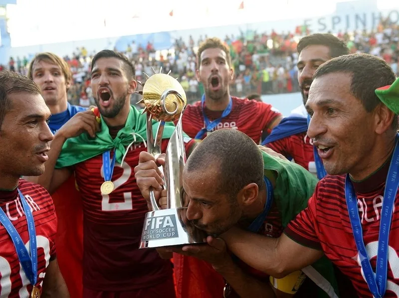 Brazil, Bồ Đào Nha và Belarus để lại dấu ấn trên sân cát