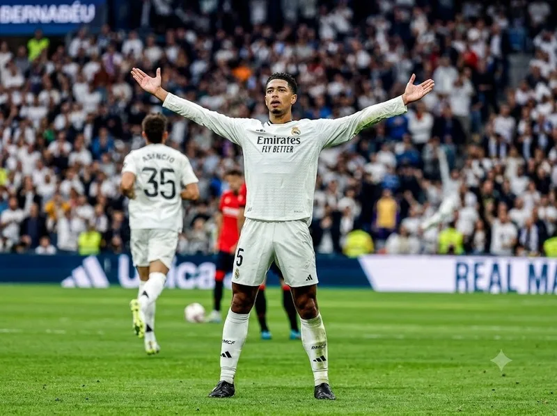 Jude Bellingham khẳng định đẳng cấp trong màu áo Real Madrid.